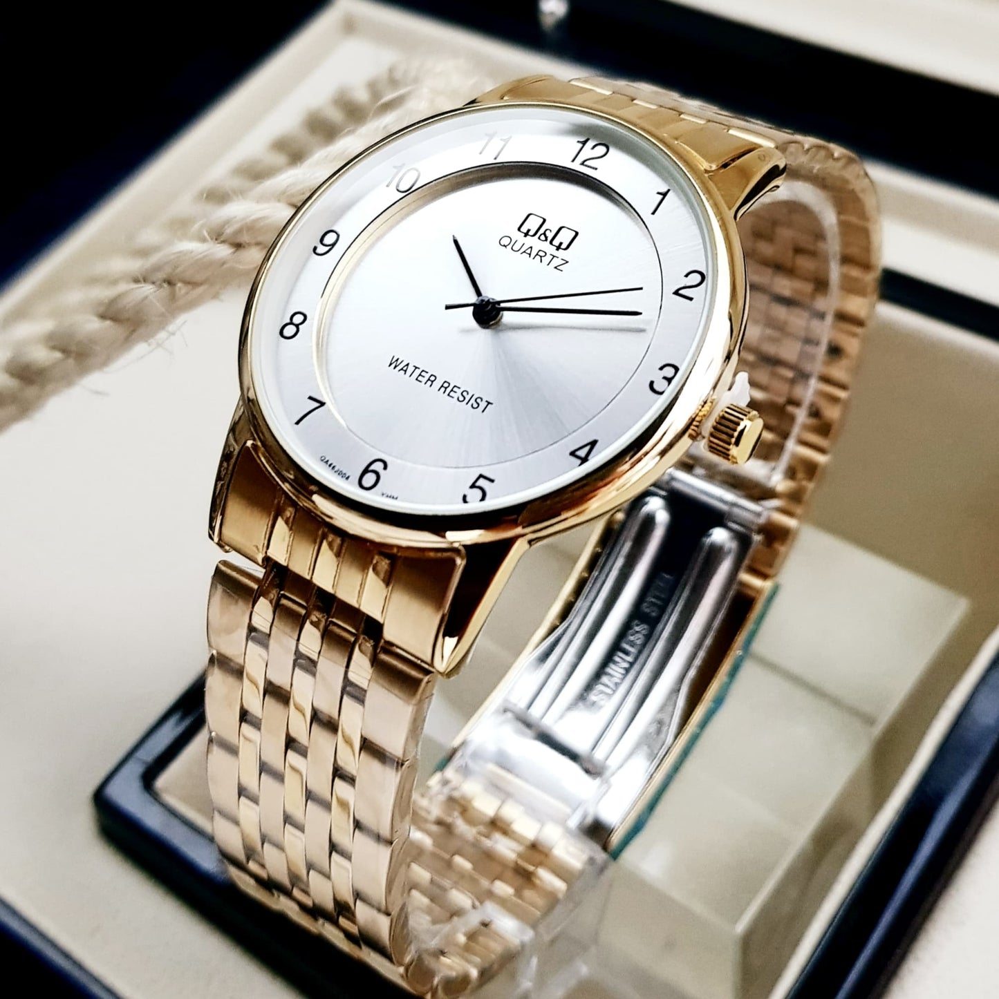 Reloj Q&Q - QA56J204